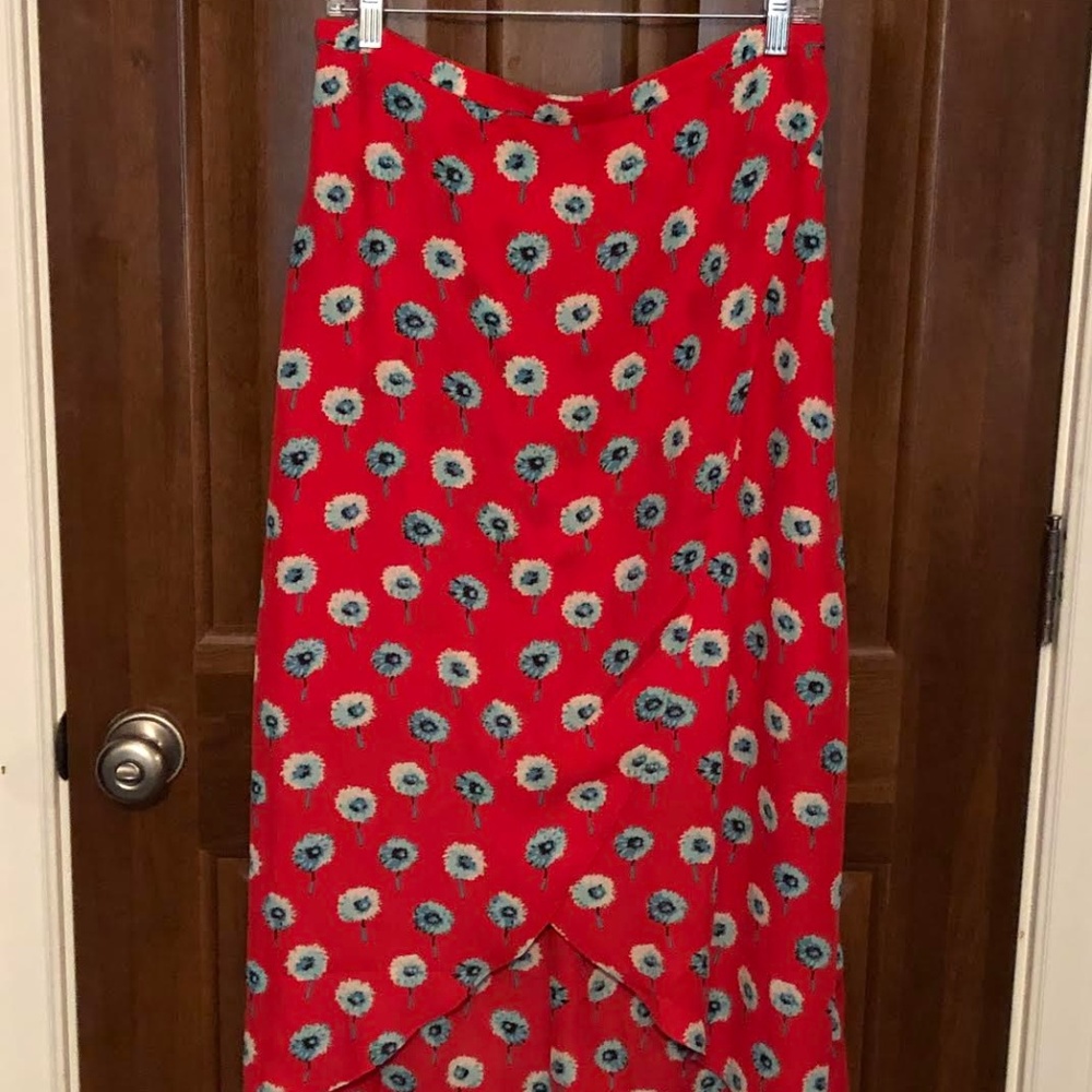 Flowy midi skirt